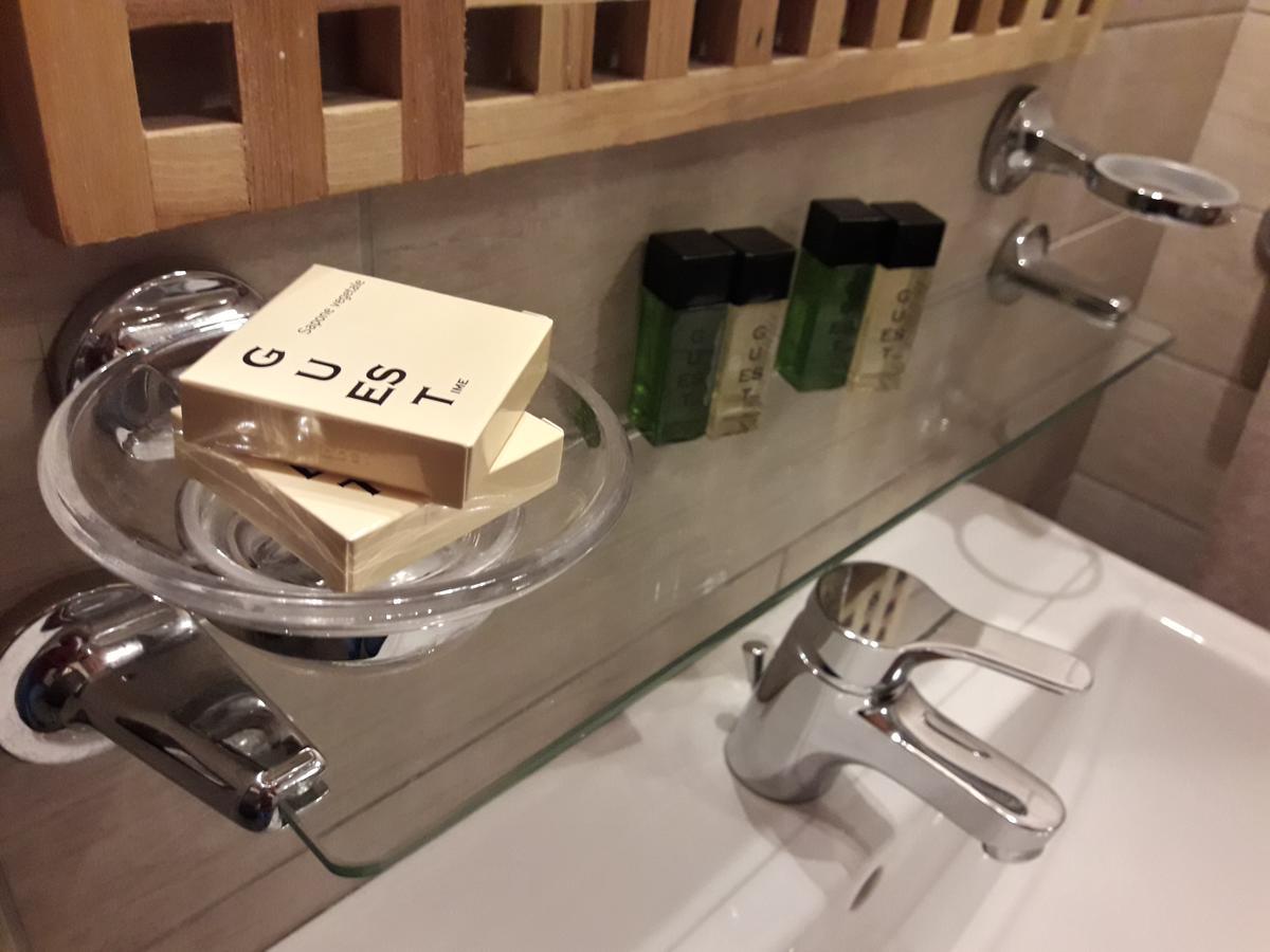 ホテル Equirelais Lomnago エクステリア 写真